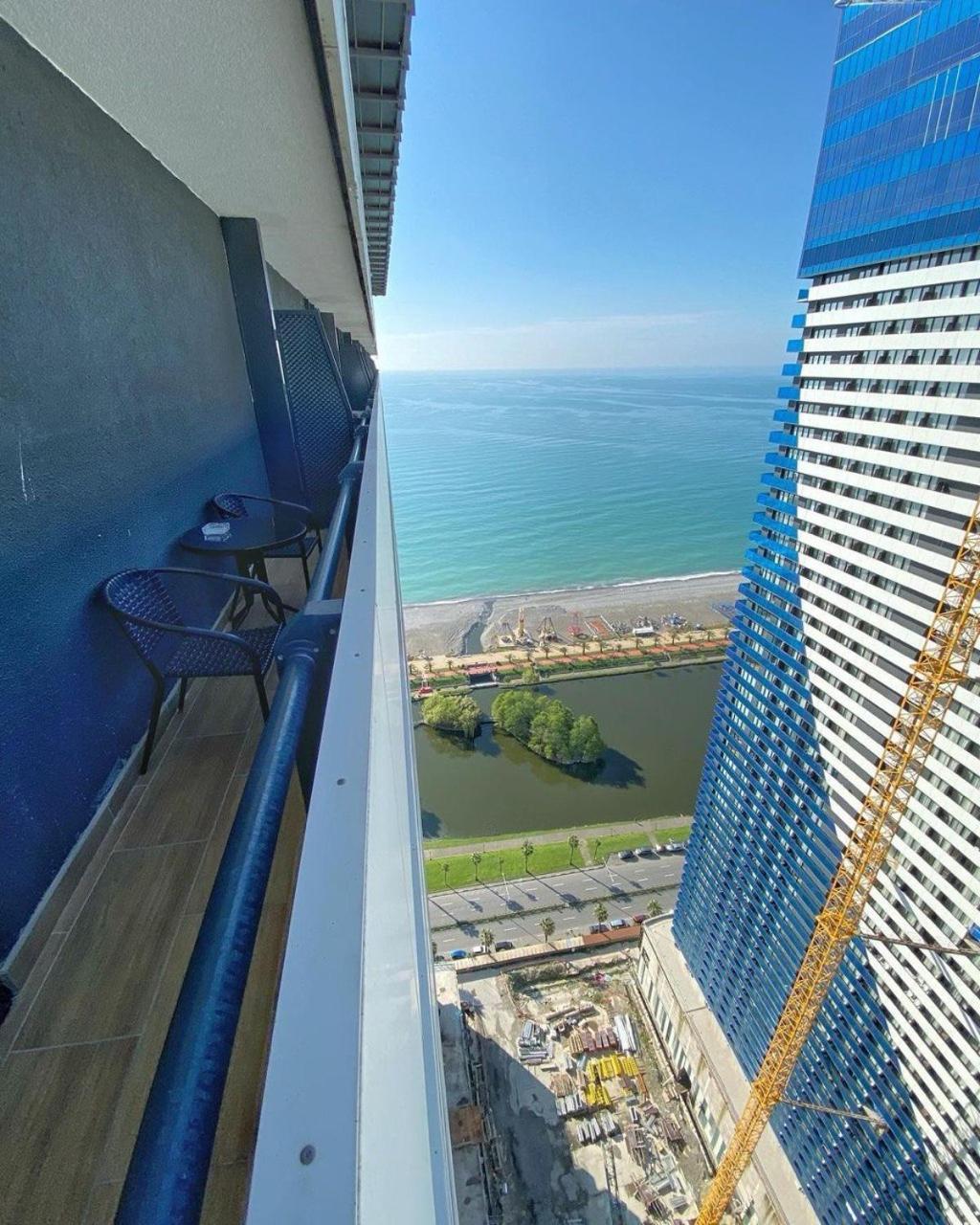Отель Orbi City Panorama Towers Батуми Экстерьер фото