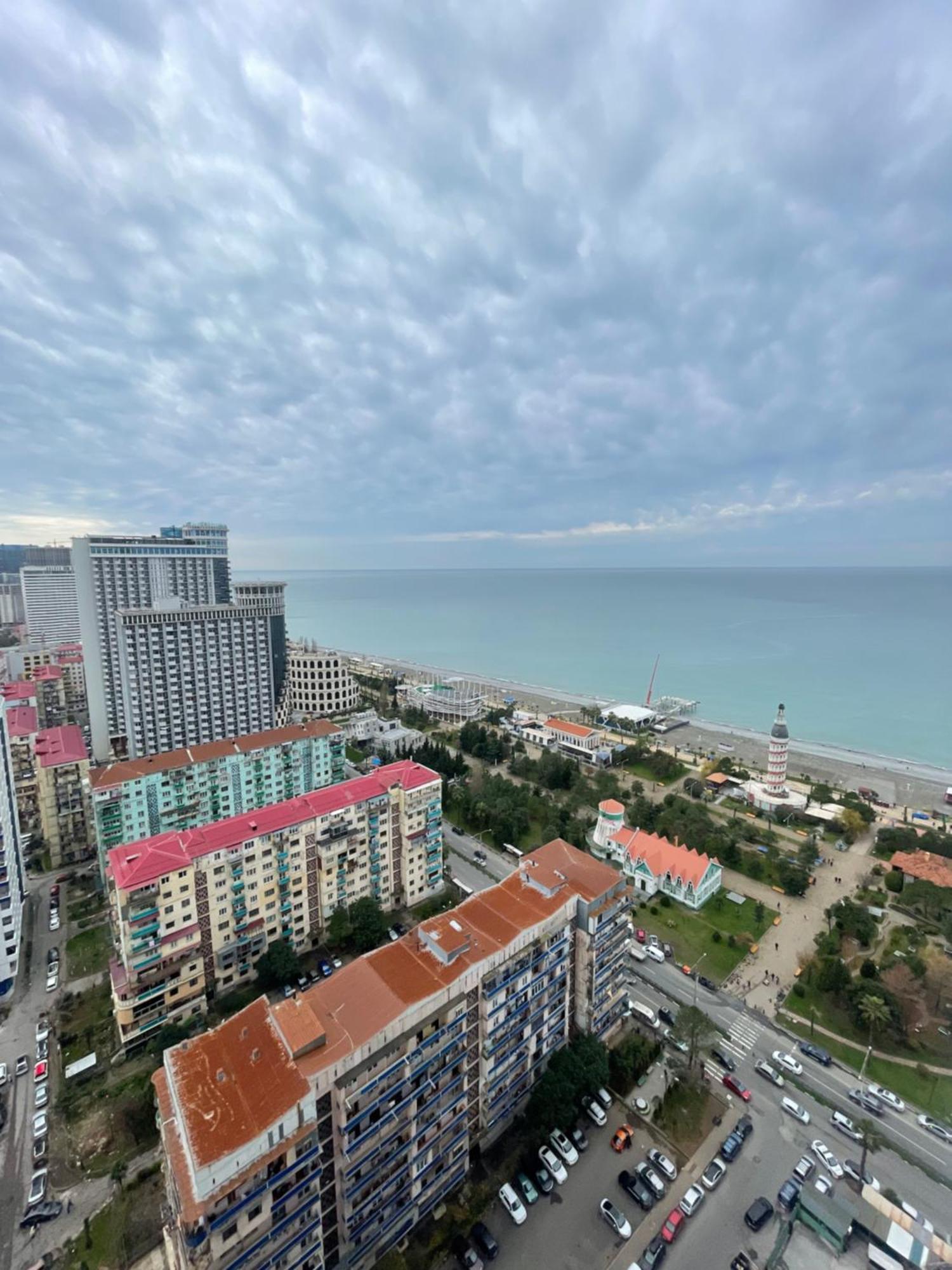 Отель Orbi City Panorama Towers Батуми Экстерьер фото
